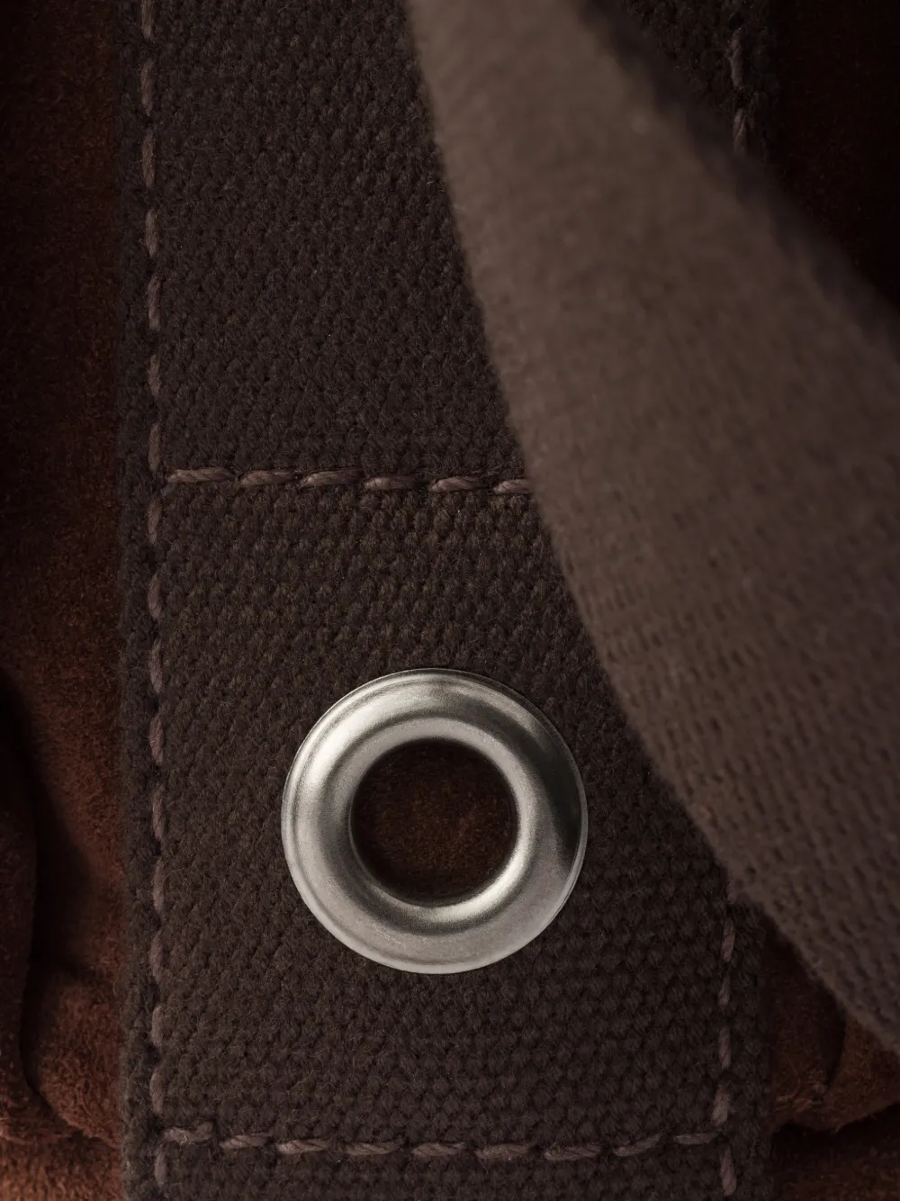 Prada Route suède mini bucket-tas Bruin
