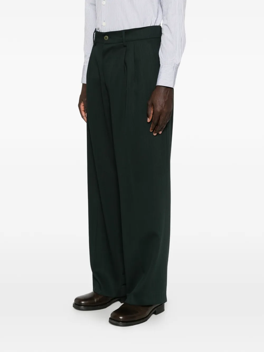 Costumein Plooibroek met knoopmanchetten Groen