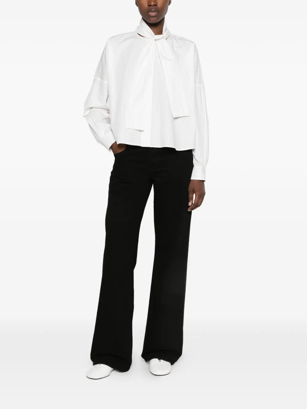 Le Sarte Pettegole Blouse met krijtstreep en strik Wit
