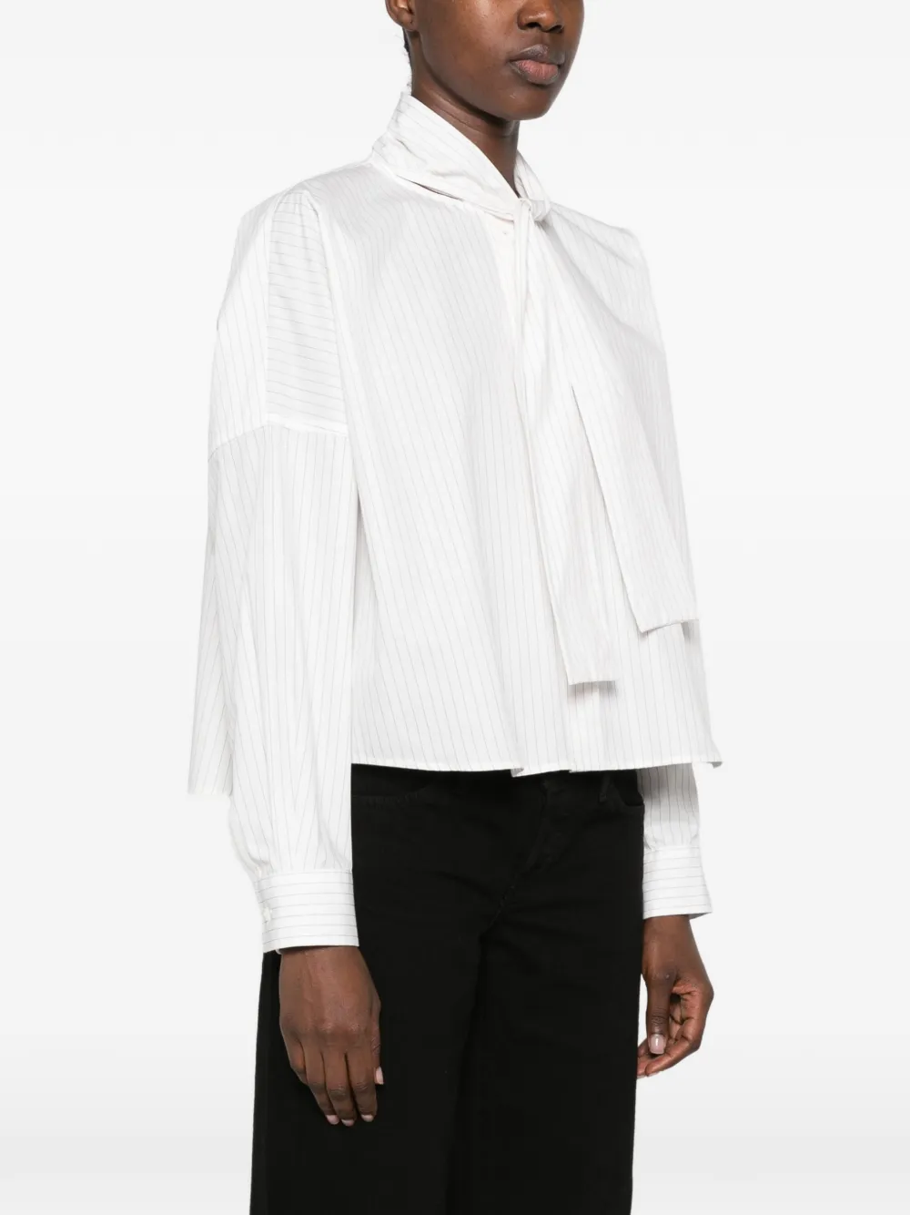 Le Sarte Pettegole Blouse met krijtstreep en strik Wit