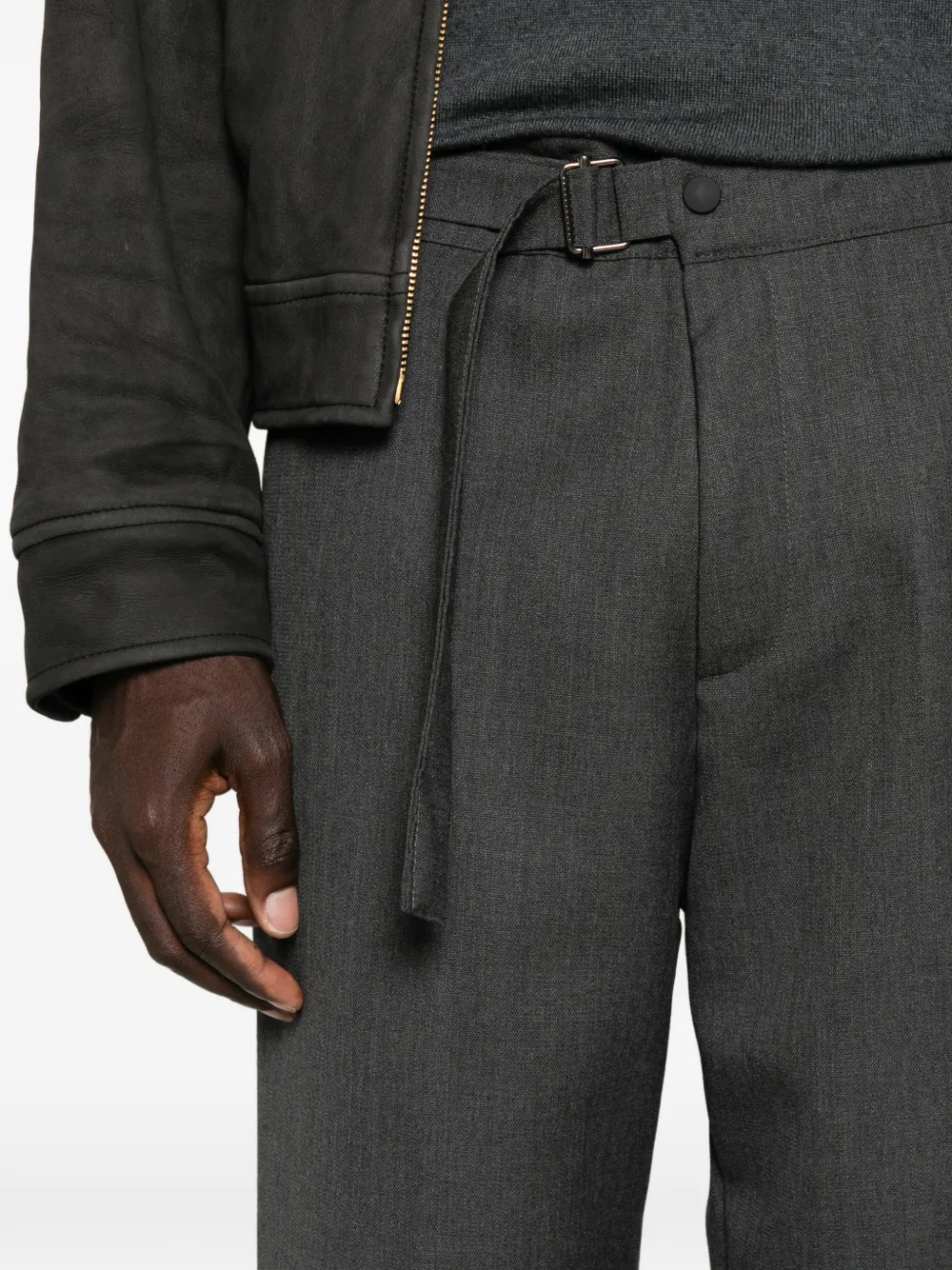 Costumein John broek met rechte pijpen en ceintuur Grijs