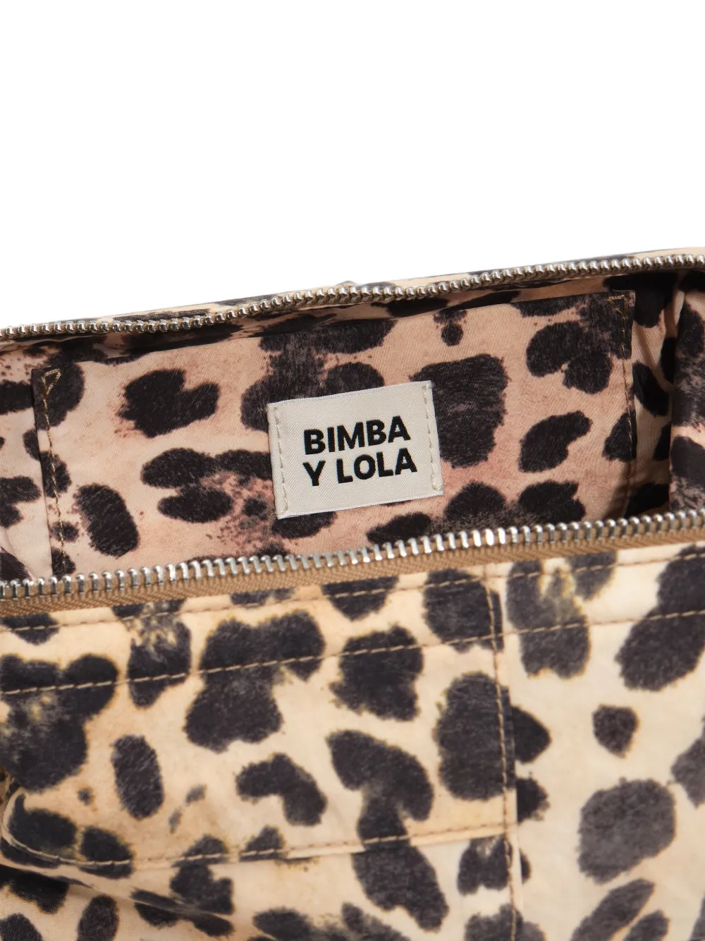 BIMBA Y LOLA Medium Nesser nylon make-uptas met luipaard-print en wolfsmondsluiting Beige