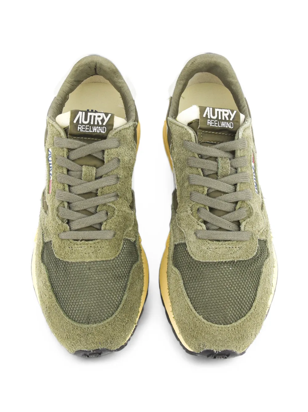 Autry 릴윈드 로고 패치 로우탑 스니커즈