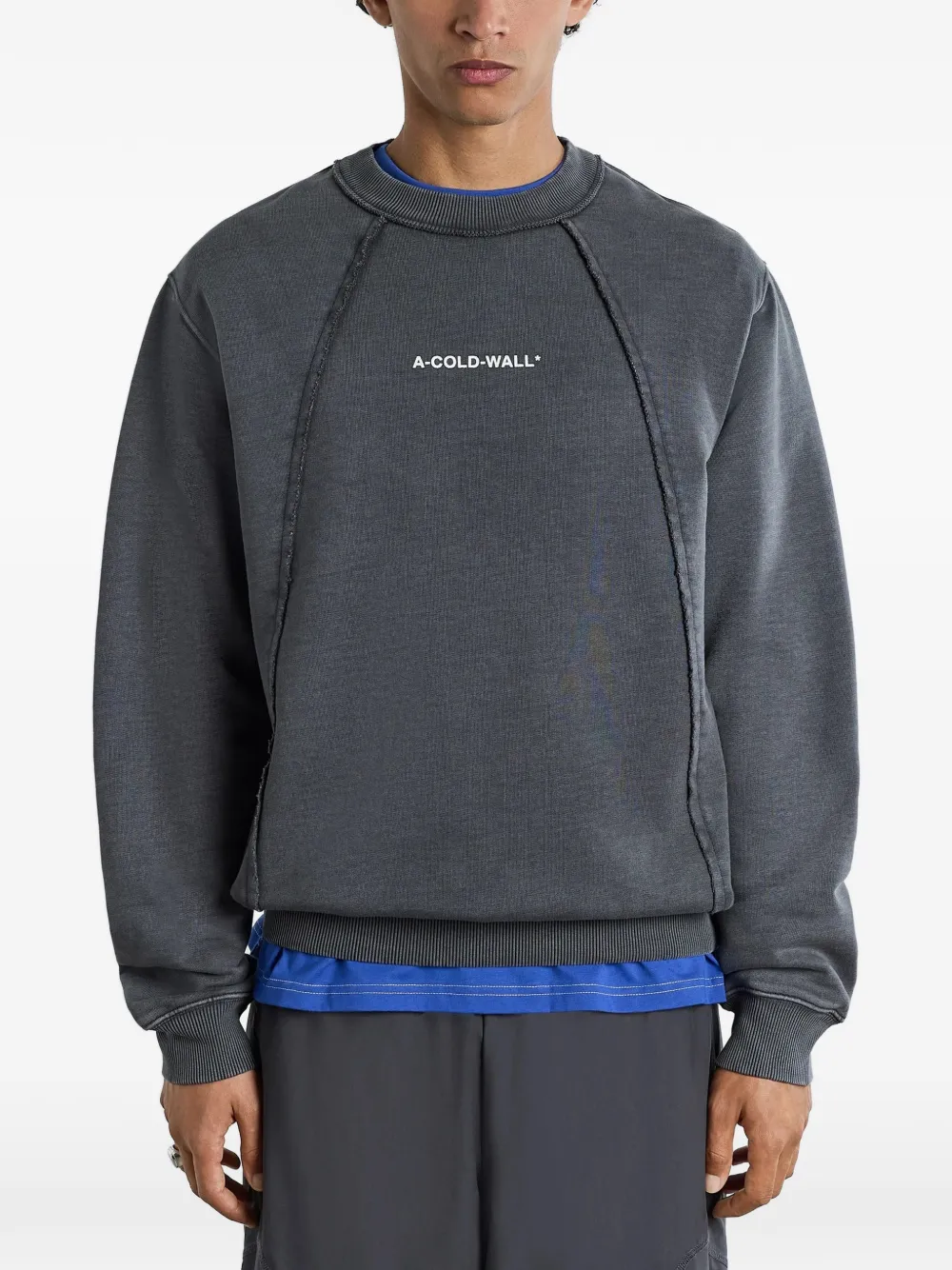 A-COLD-WALL* Trui met gerafelde afwerking en logo-print Grijs