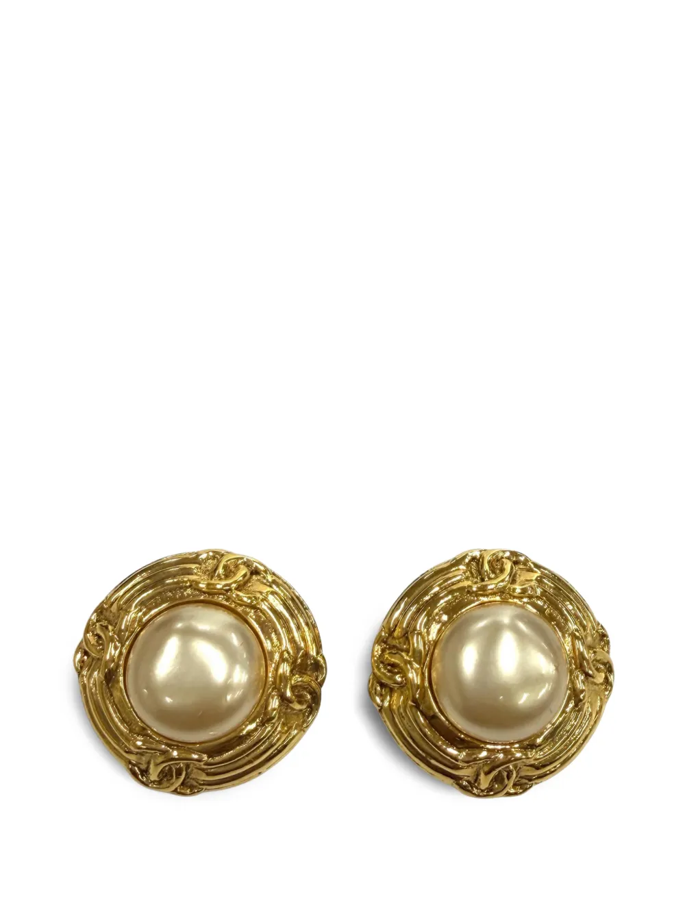 CHANEL Pre-Owned 1993 CC Gold Plated Faux Pearl Clip On Earrings costume earrings - Oro
