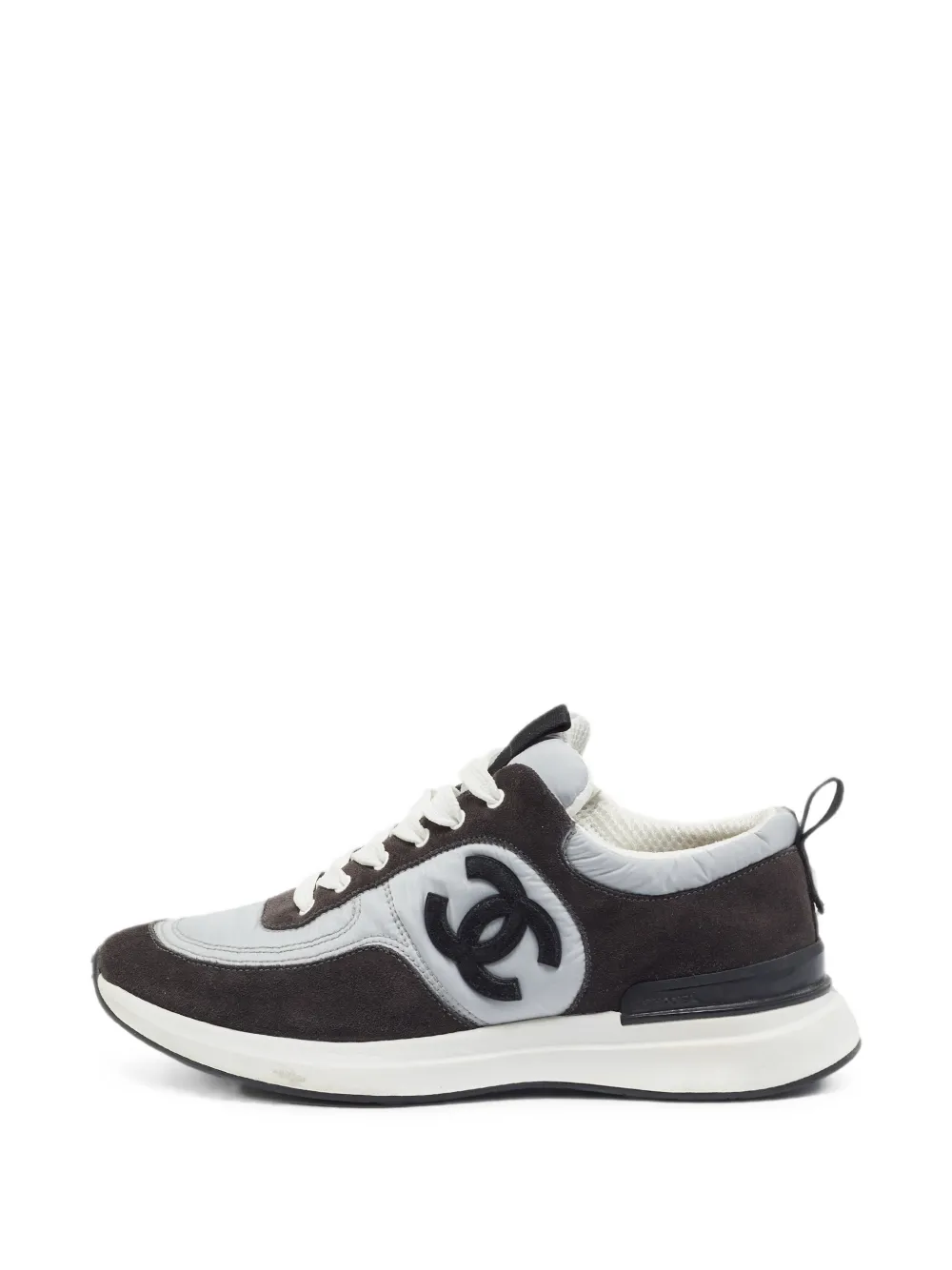 CHANEL Pre-Owned CC logo low-top sneakers - Grigio