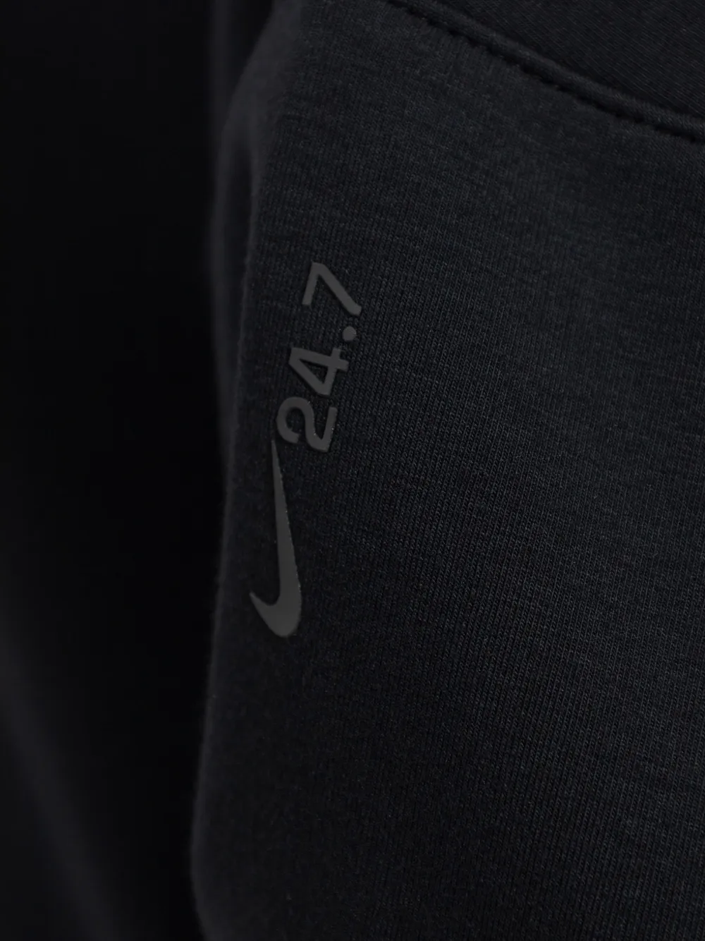 Nike 24.7 Impossibly Soft oversized long-sleeve sweatshirt Zwart
