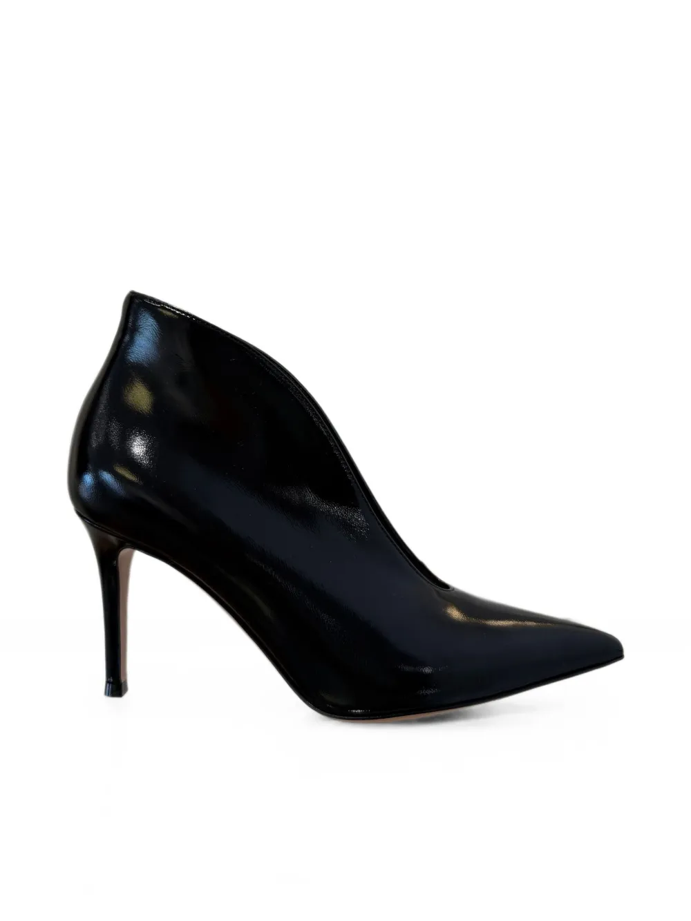Gianvito Rossi Vania Patent Leather Ankle Boots In Black
