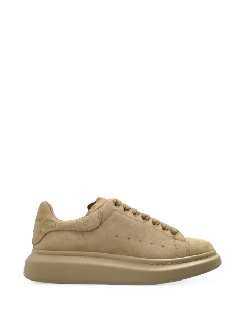 Alexander McQueen tenis con motivo skull