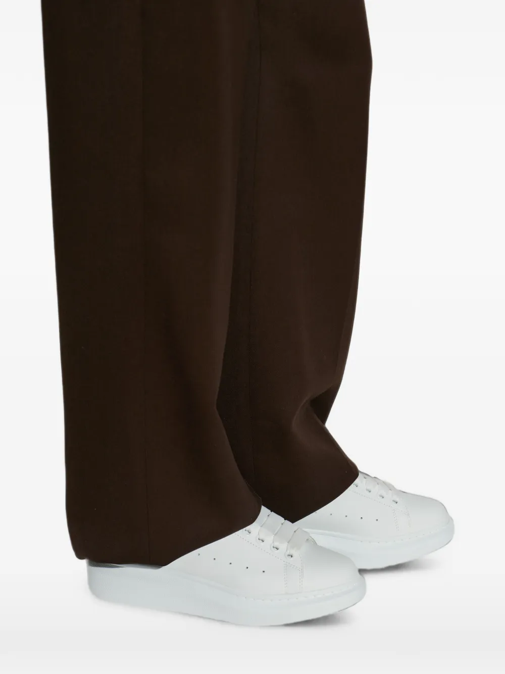Alexander McQueen Oversized leather sneakers Wit