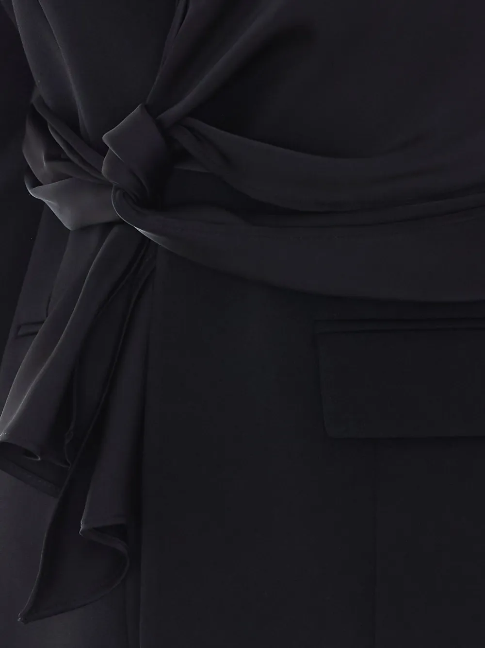 Eleh Blazer met knoop-detail Zwart