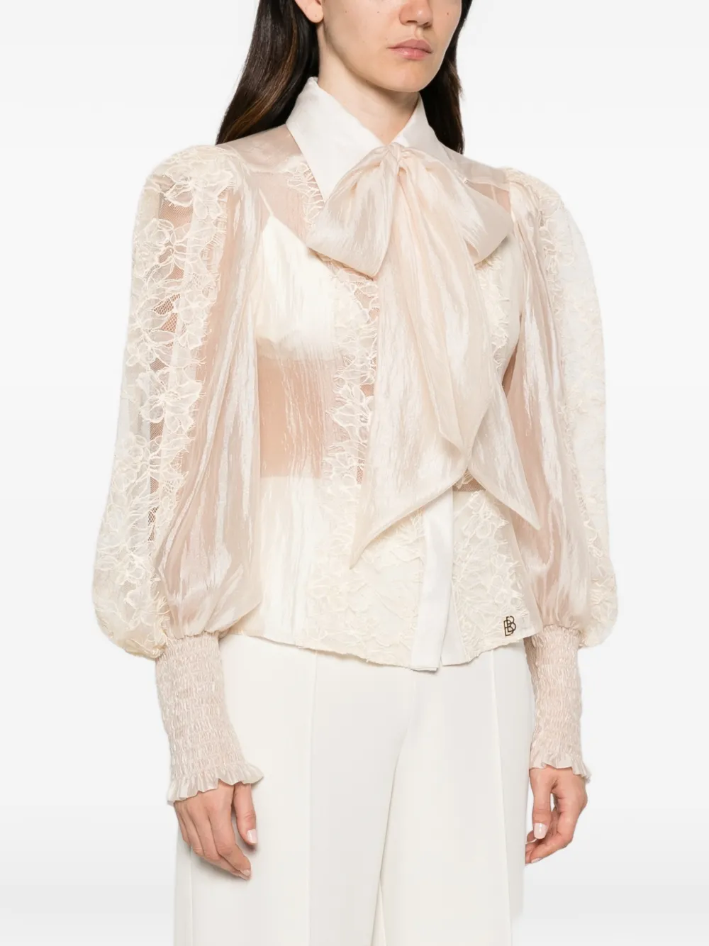 Babylone Paris Blouse met kanten vlakken en strik Beige