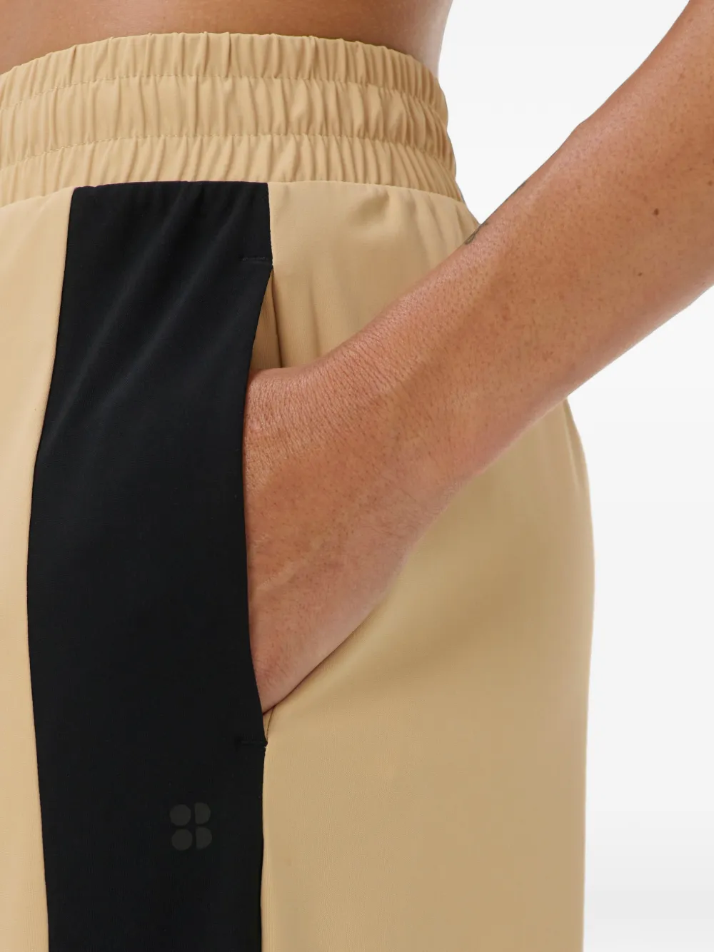 Sweaty Betty Explorer trainingsbroek met zijstreep Beige