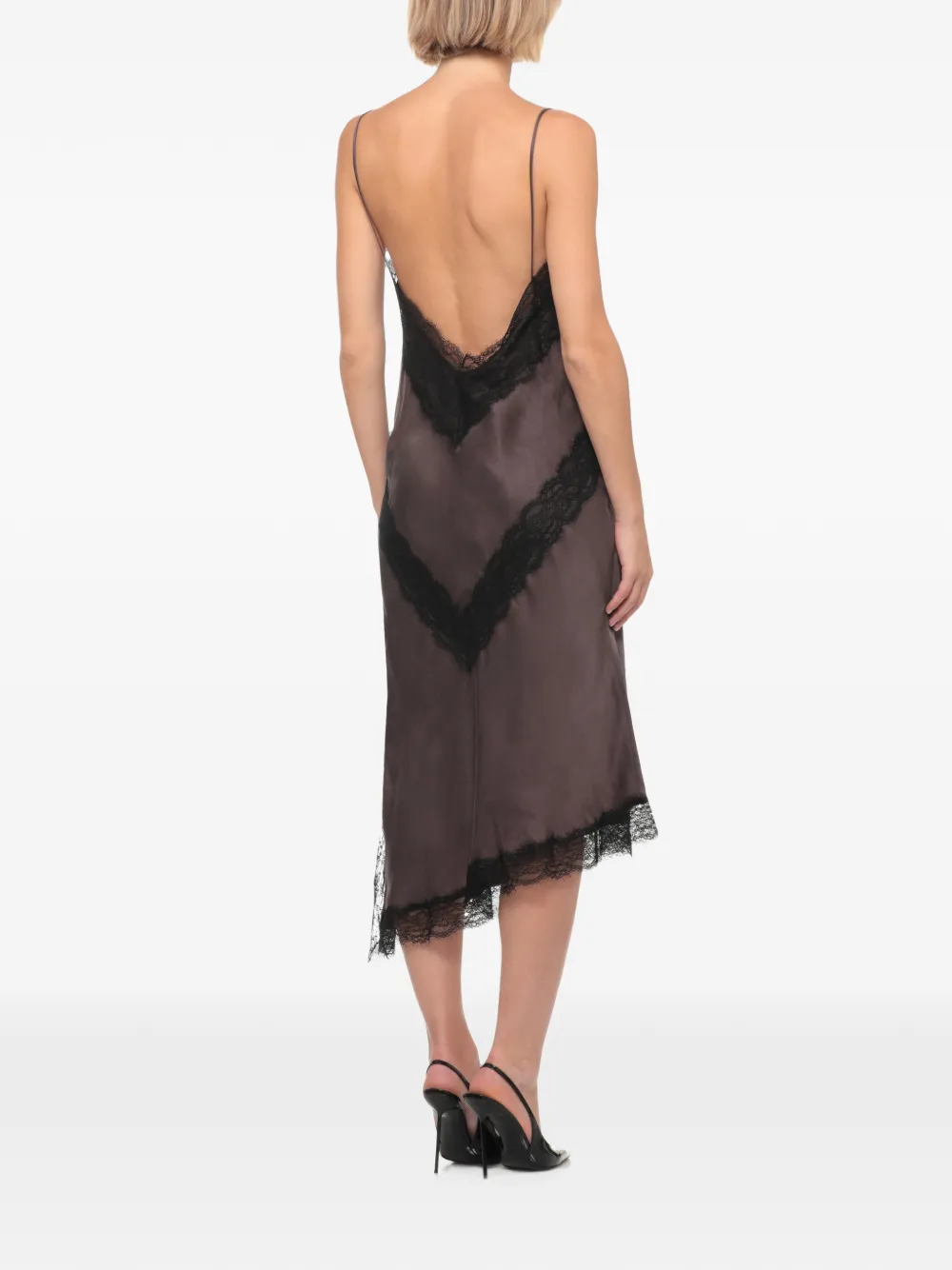 THE ANDAMANE Asymmetrische jurk met kanten afwerking Bruin