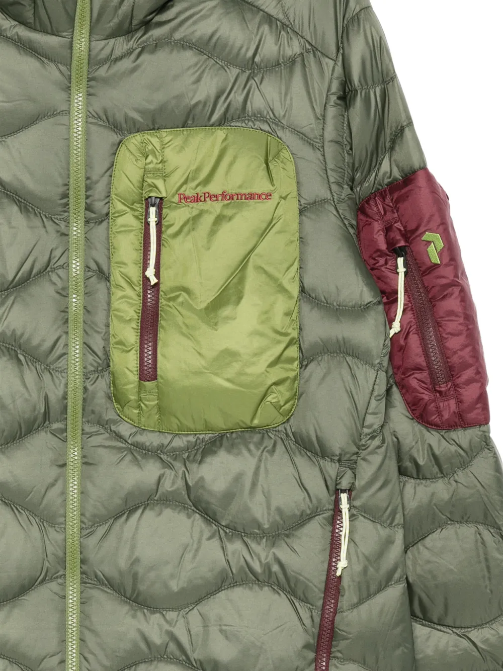 Peak Performance Gevoerd jack met capuchon Groen