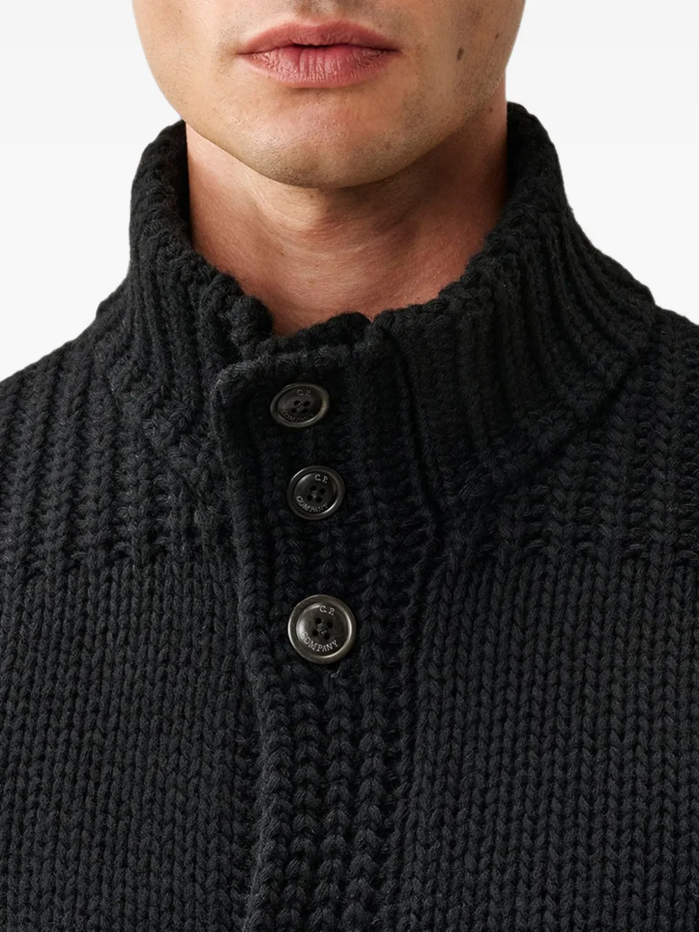 C.P. Company lambswool lens button sweater Zwart