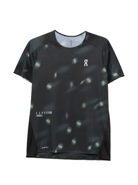 On  abstract-print short-sleeve T-shirt