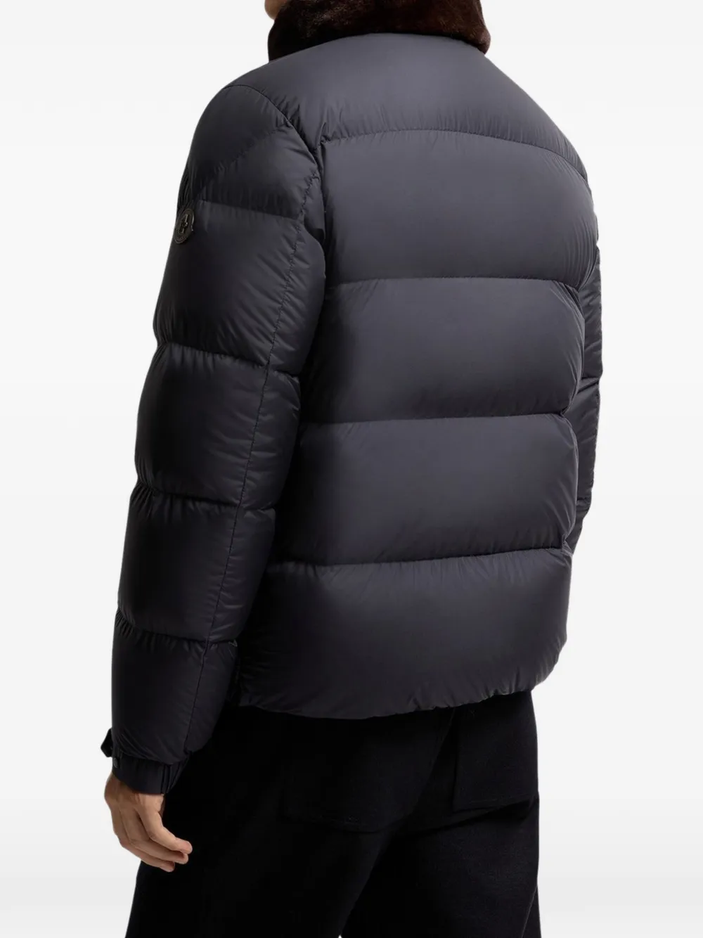 Moncler Gewatteerd jack met logo-patch Zwart