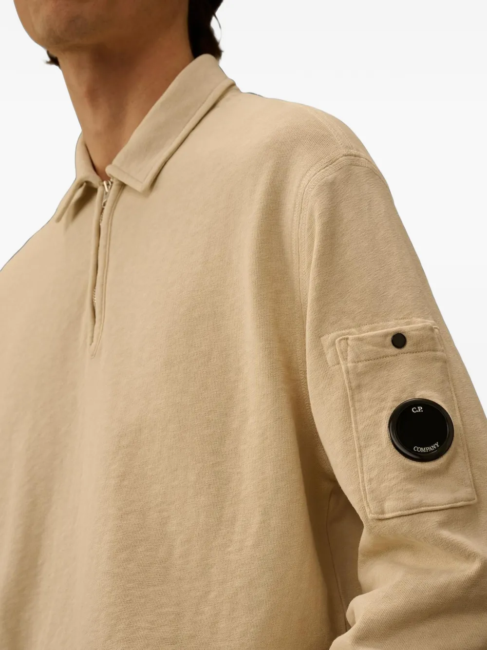 C.P. Company Sweater met kwartrits en Lens-detail Beige