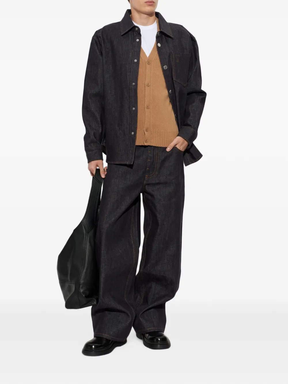 AMI Paris Ami de Coeur vest Bruin
