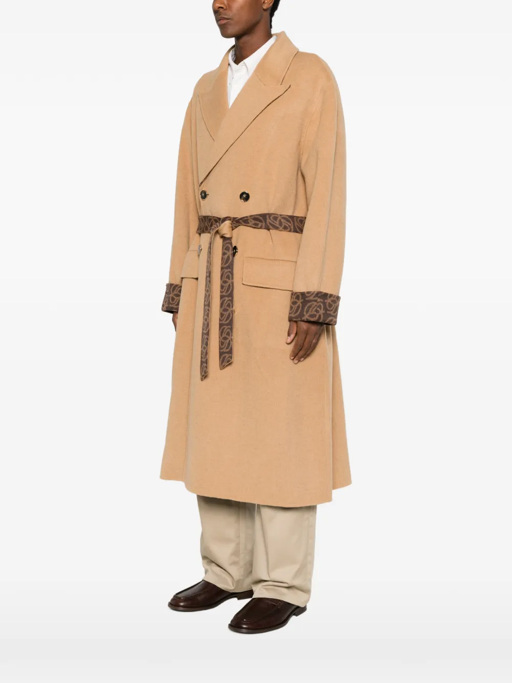 Drôle De Monsieur Jas met ceintuur en dubbele rij knopen Beige