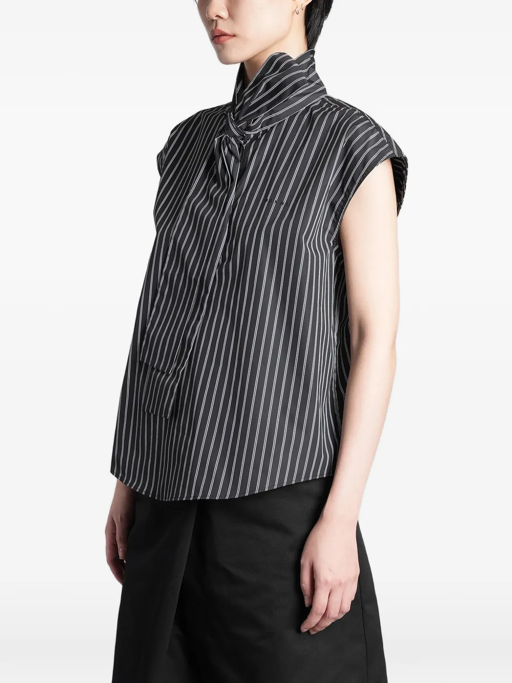 Marni pinstripe-print pussy-bow top Zwart
