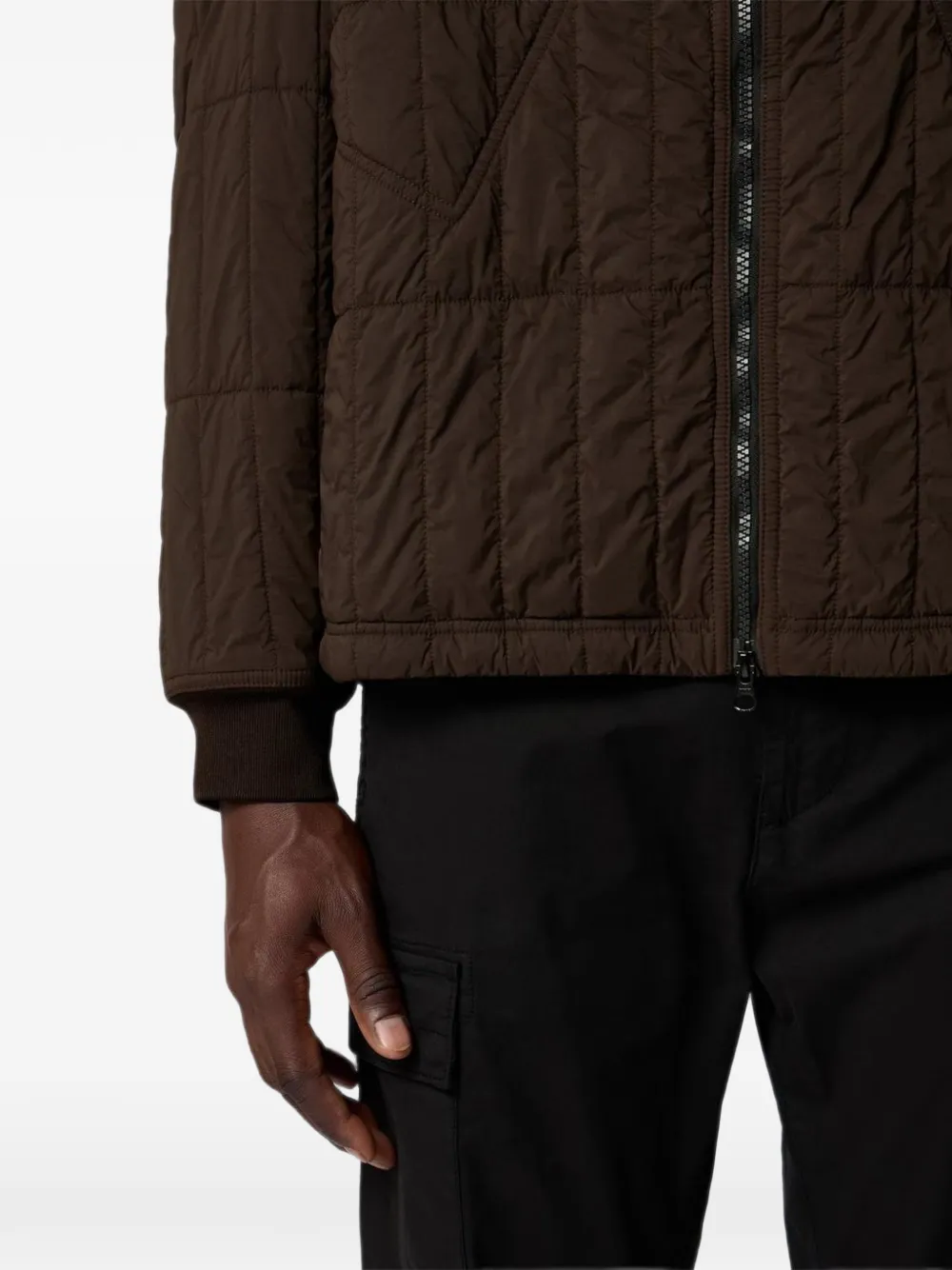 Stone Island 4100015 ultralicht nylon gewatteerd jack Bruin