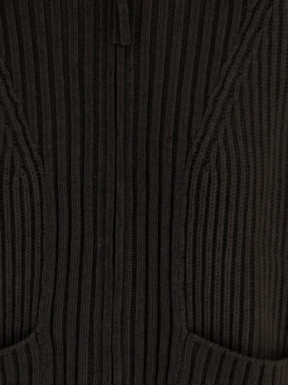 arch4 Ribgebreid vest Bruin