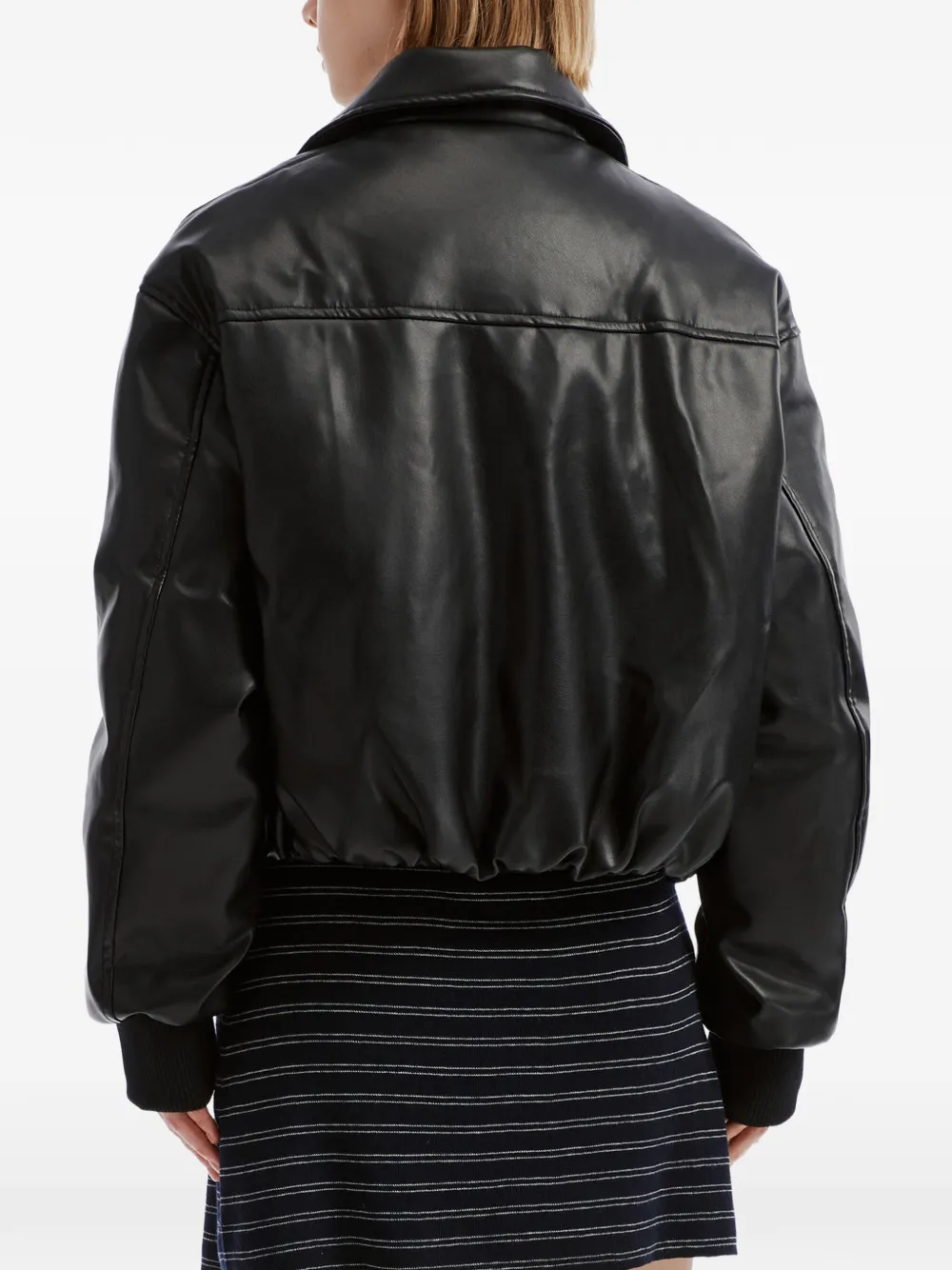 izzue logo-patch zip-up jacket Zwart