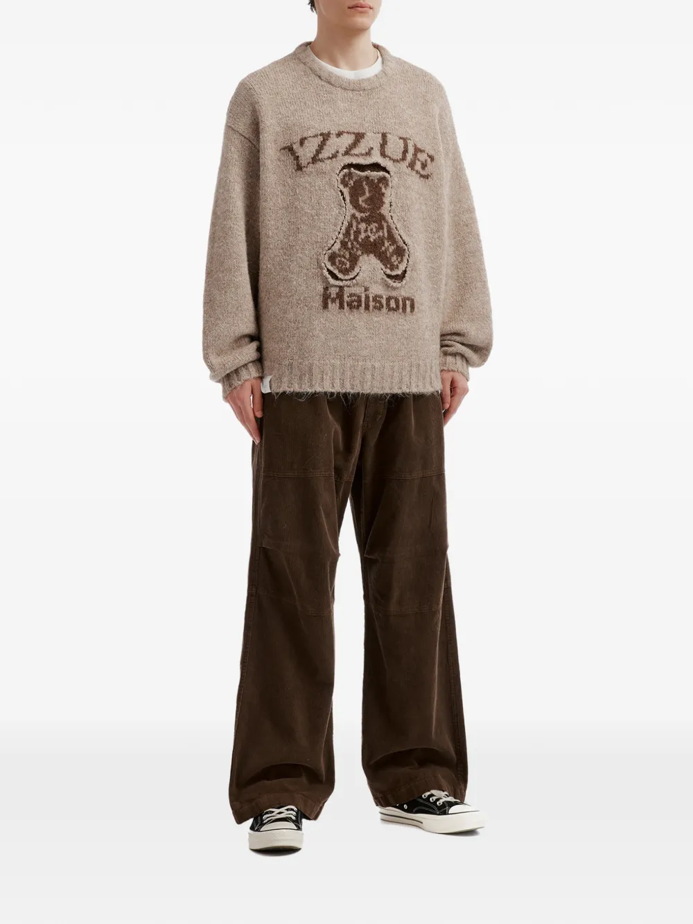 izzue bear-intarsia crew-neck sweater Beige