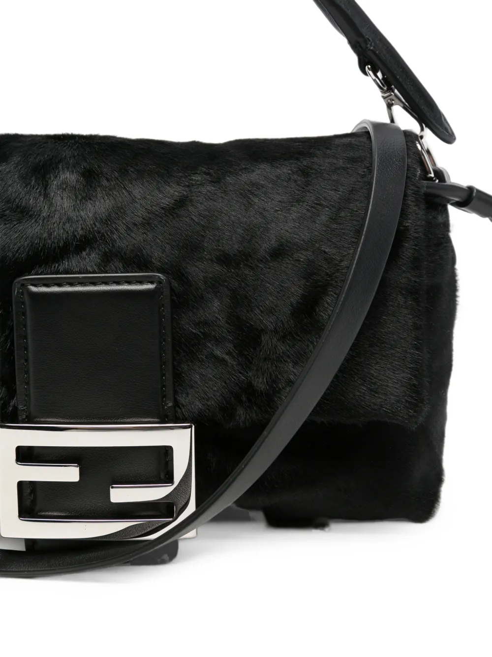 FENDI Kleine Baguette clutch met haarafwerking Zwart