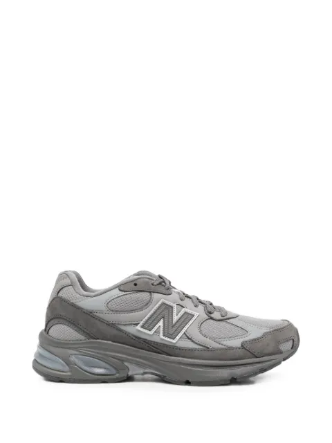 New Balance panelled sneakers