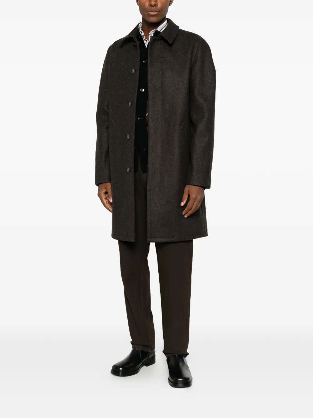 A.P.C. Jas met raglanmouwen en knoopsluiting Bruin
