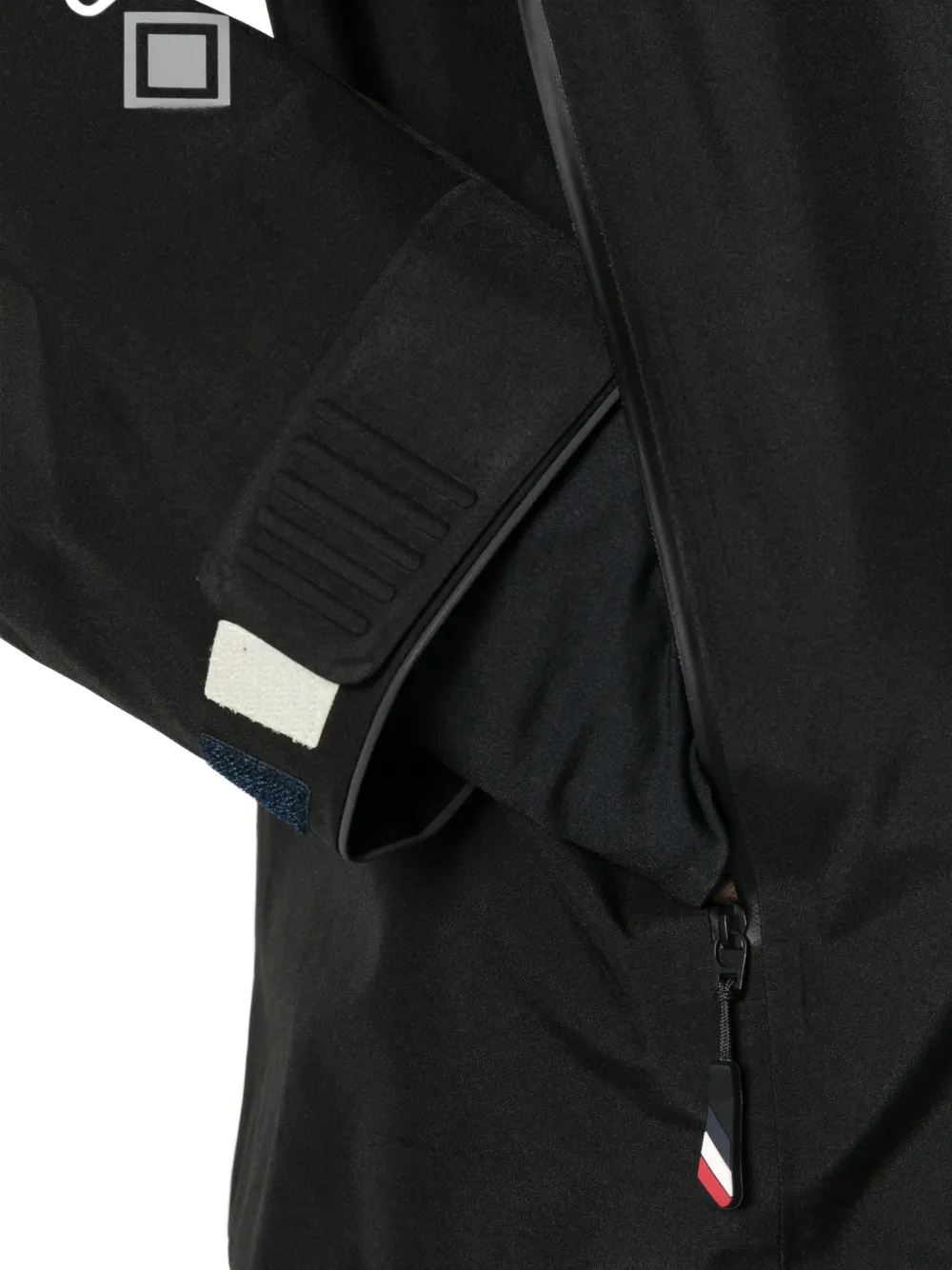 Moncler Grenoble Gore-Tex hooded jacket Zwart
