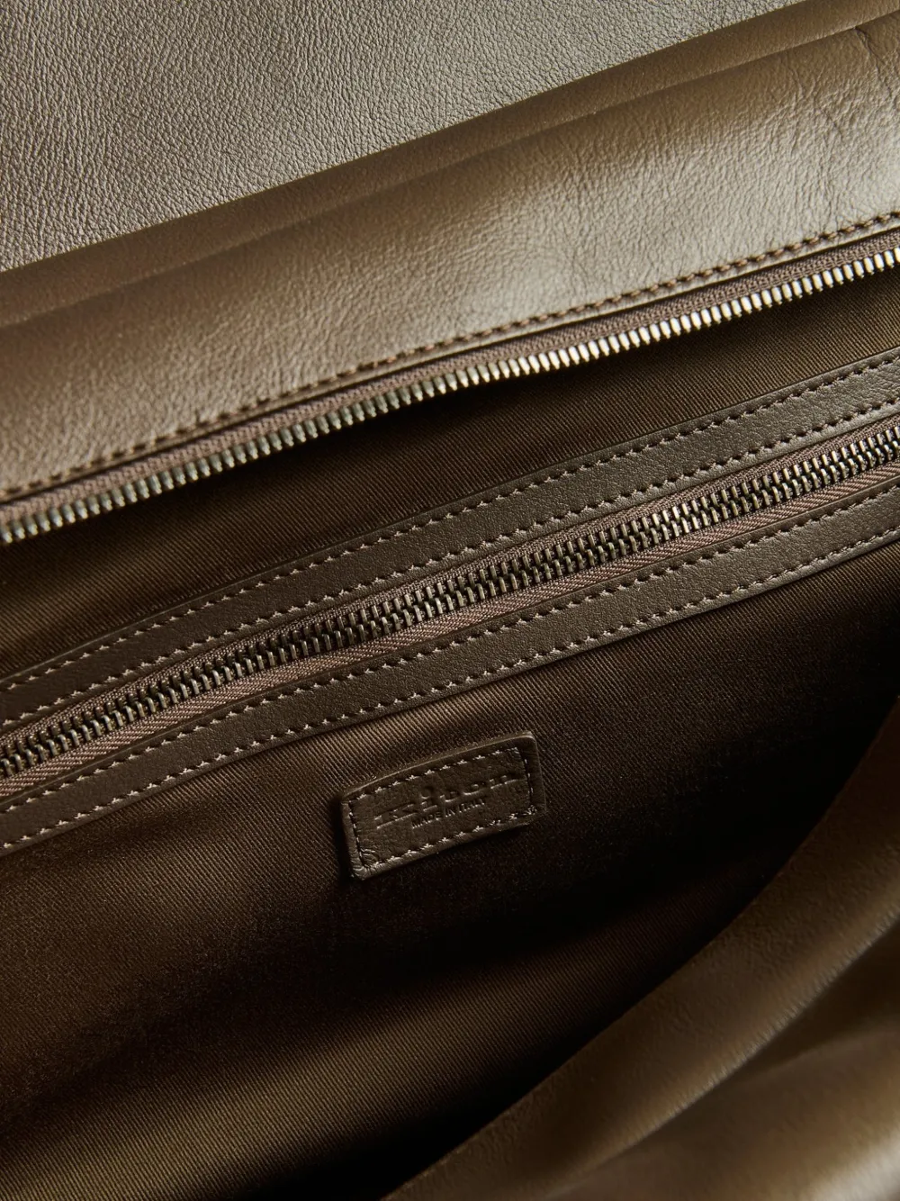 Kiton Leren reistas met gespdetail Bruin