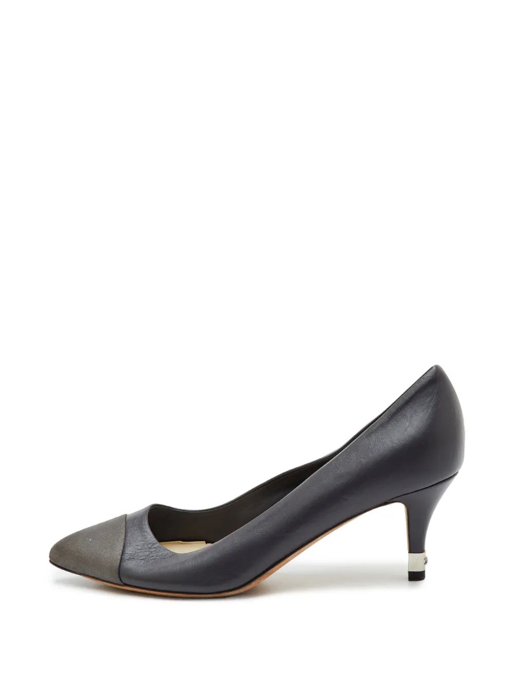 CHANEL Pre-Owned CC pointed cap toe pumps - Grau