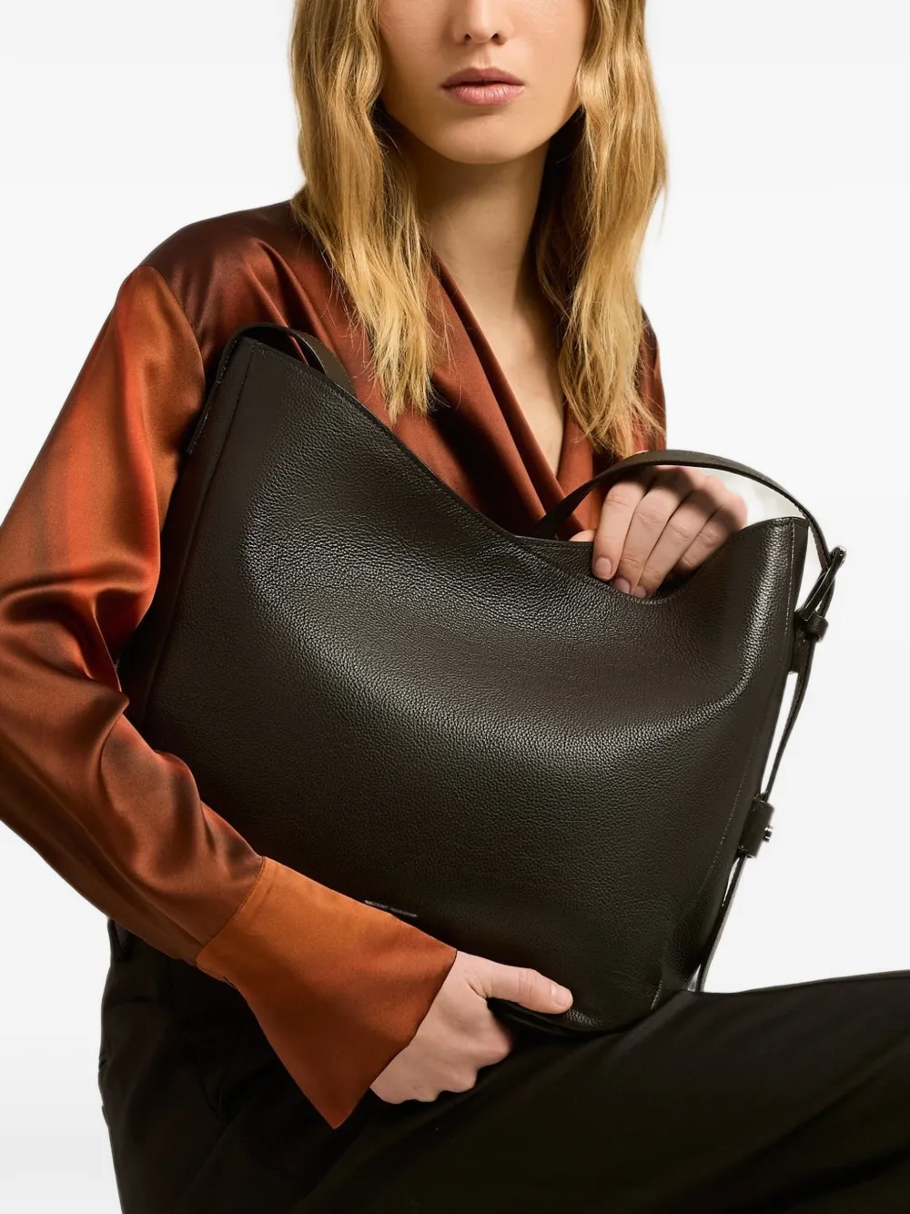 Kiton Leren schoudertas Bruin