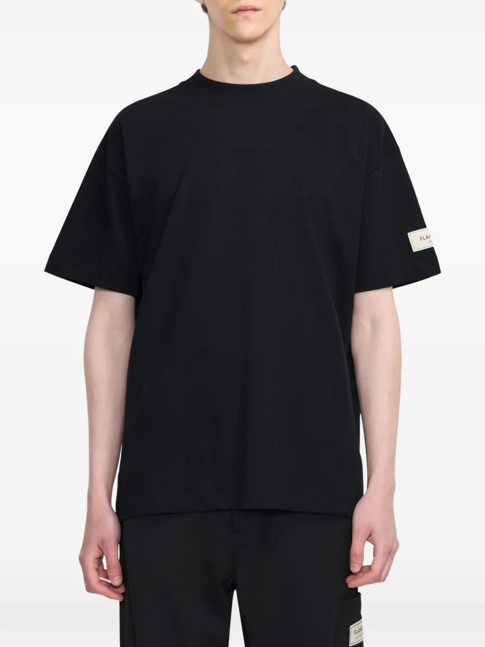 FLÂNEUR Atelier T-shirt met logo-patch Zwart