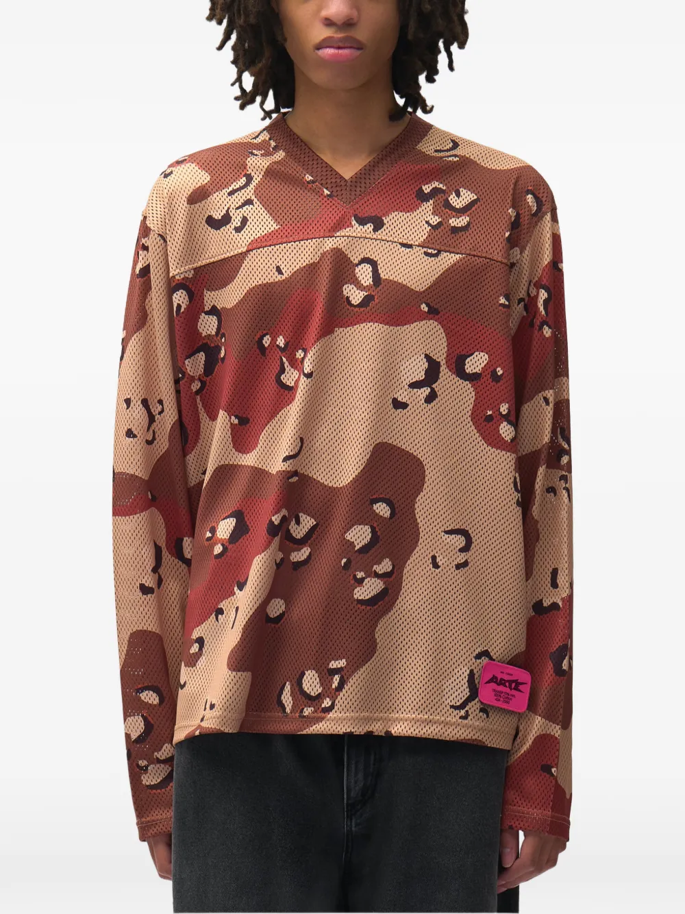 Arte Antwerp Aero T-shirt met mesh en camouflage-print Beige