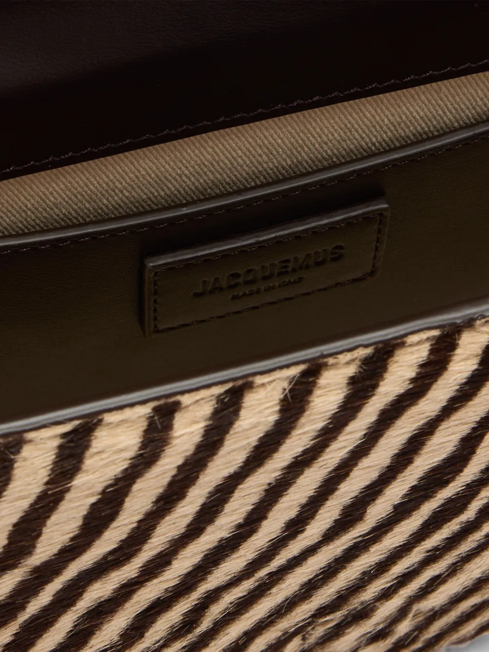 Jacquemus Shopper met zebraprint Beige