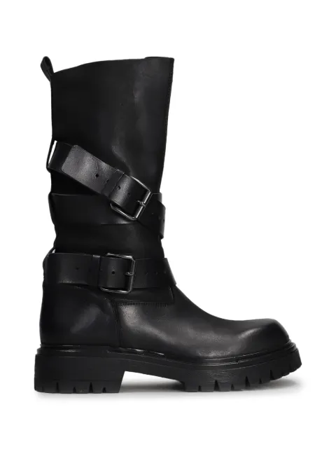 Elena Iachi botas con correa y hebilla