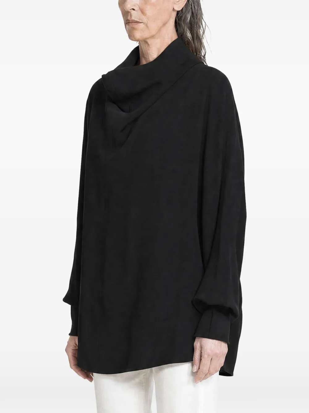 TOTEME Blouse met sjaaldetail en diepe hals Zwart