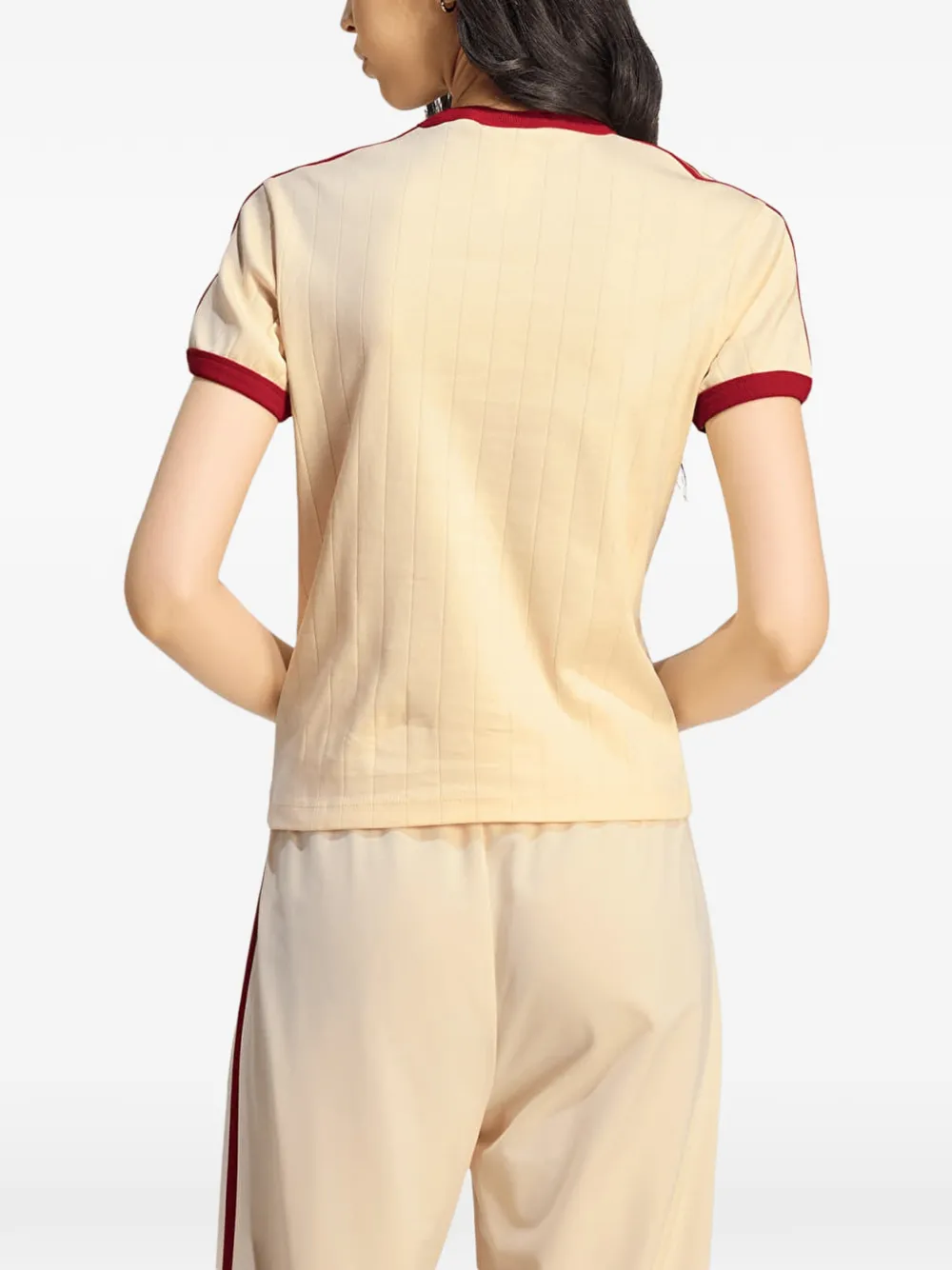 adidas T-shirt met geborduurd logo Geel