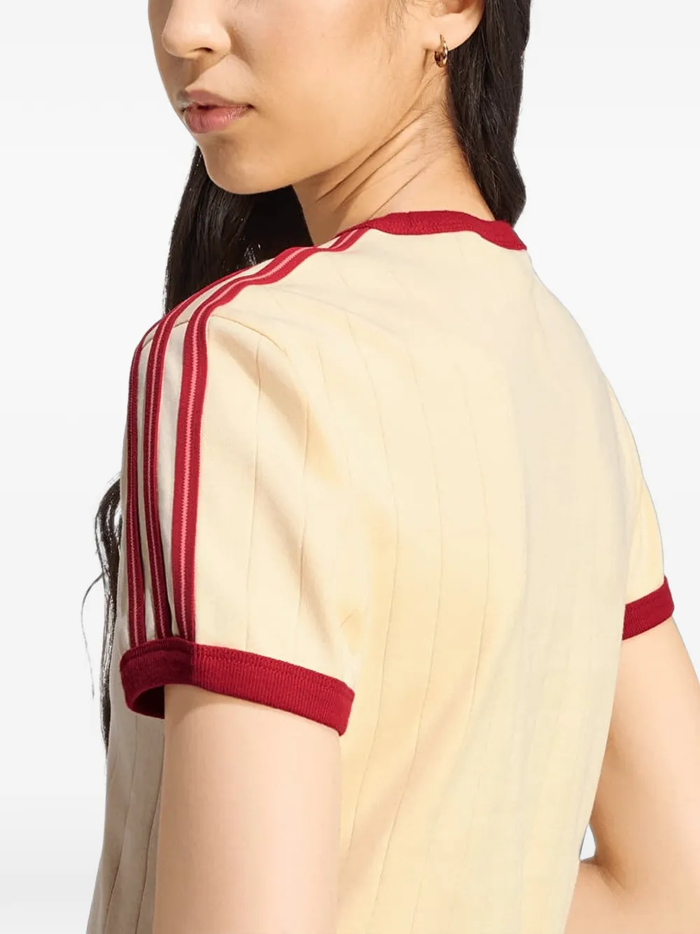 adidas T-shirt met geborduurd logo Geel