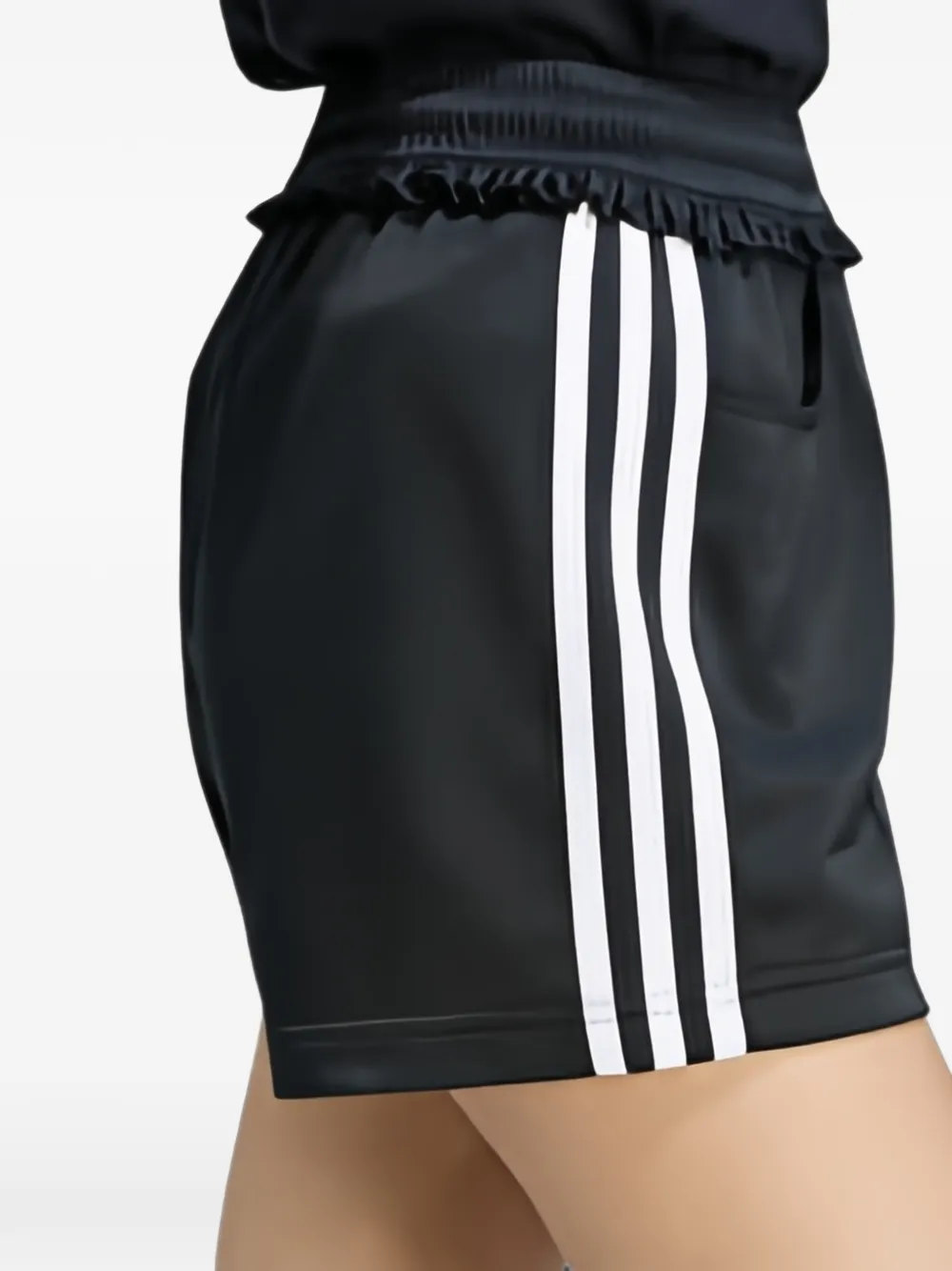 adidas Firebird pleated shorts Zwart