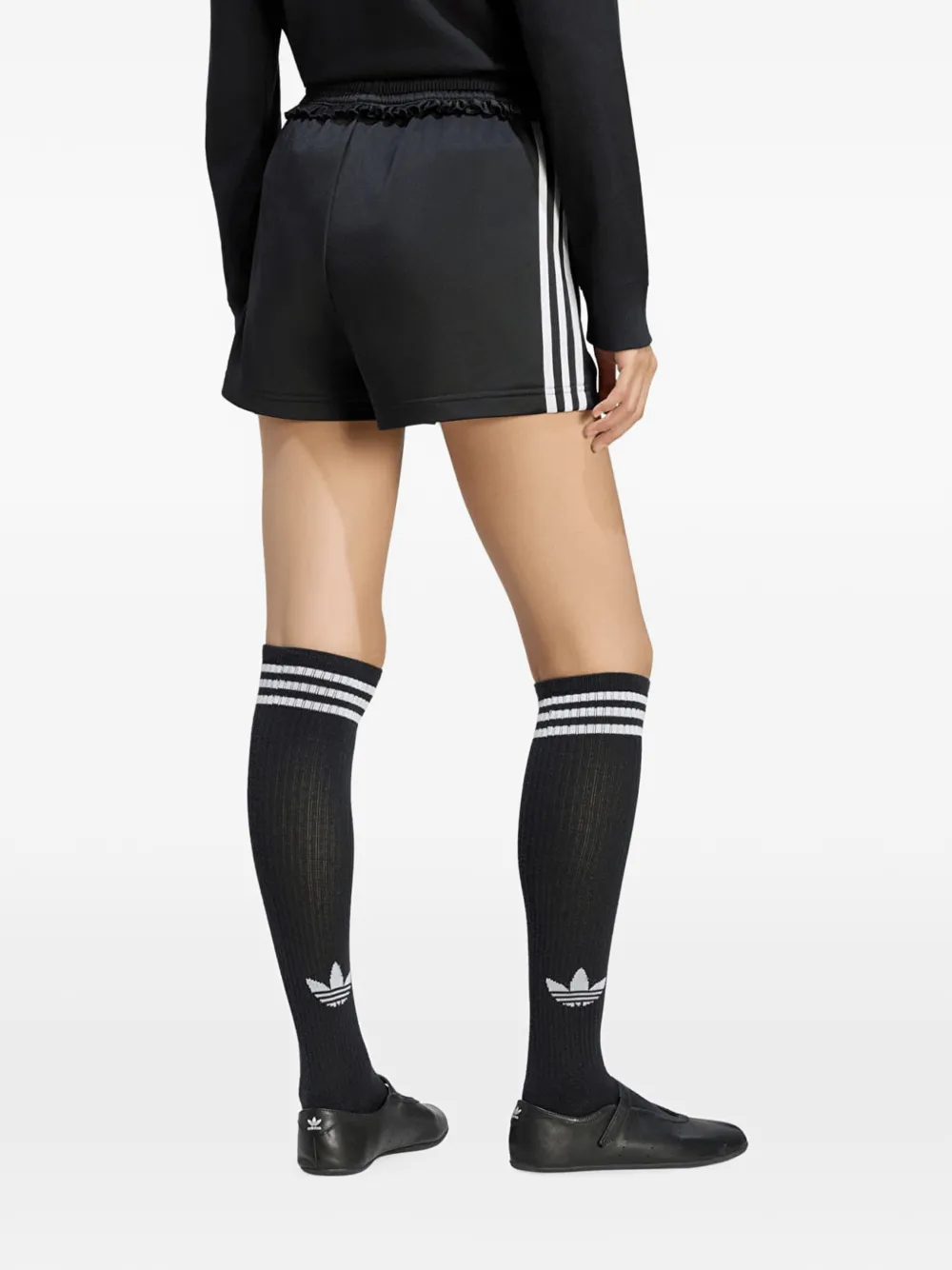 adidas Firebird pleated shorts Zwart