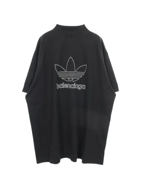 Balenciaga Pre-Owned x Adidas logo-embroidered oversized T-shirt