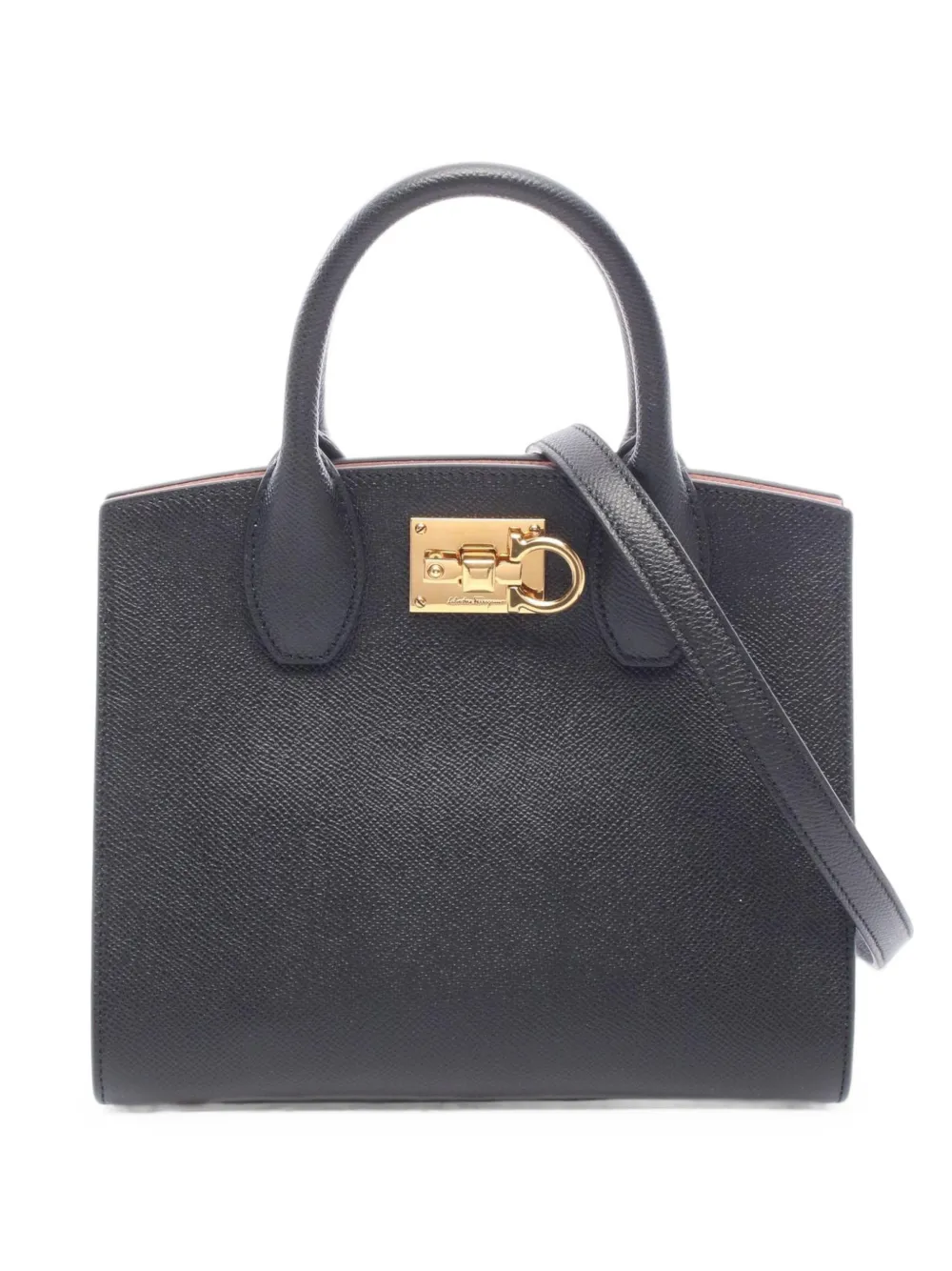 Ferragamo Pre-Owned cabas The Studio Box en cuir (années 2020) - Noir Ferragamo Pre-Owned cabas The Studio Box en cuir (années 2020) - Noir
