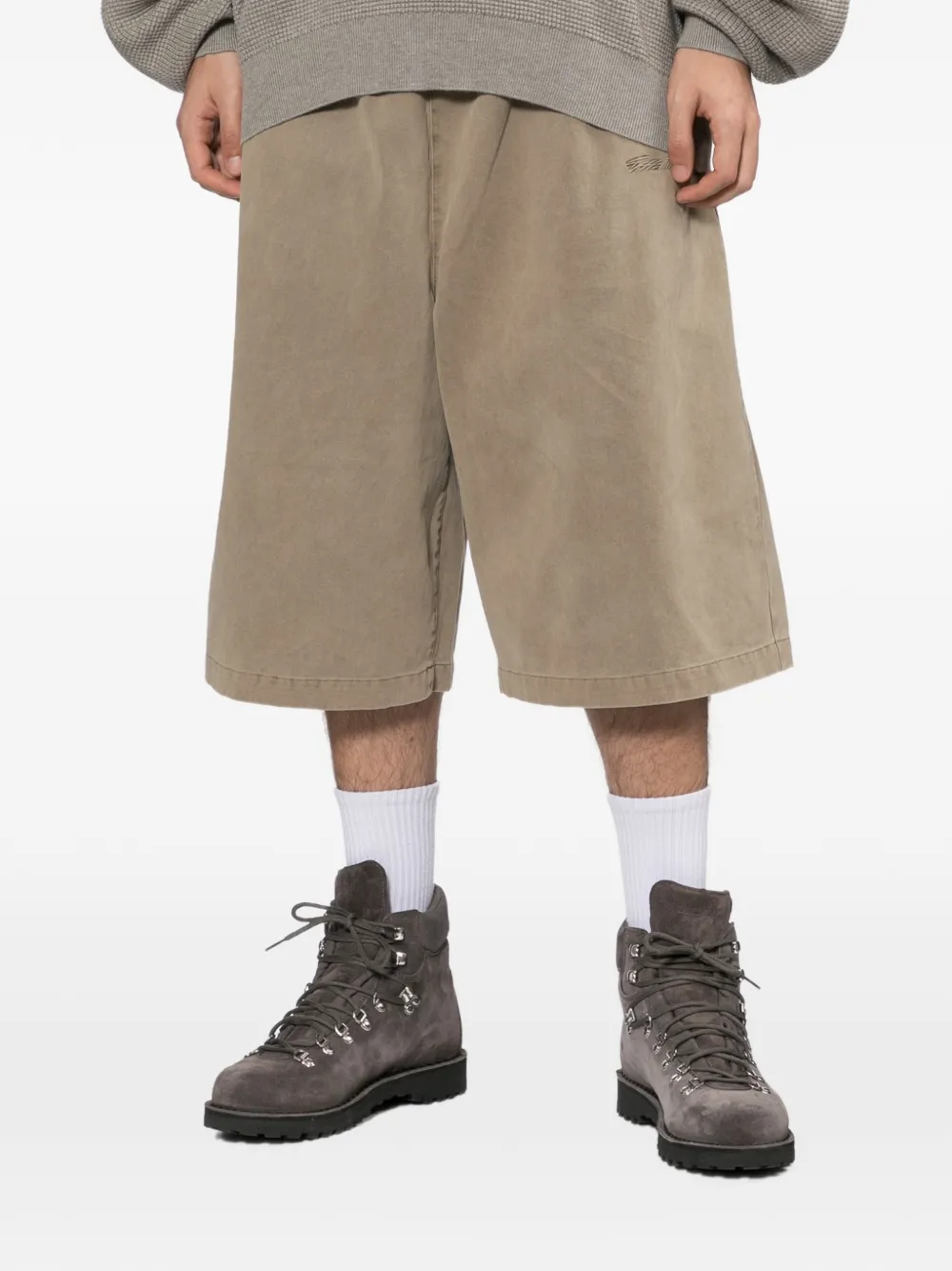 FEAR OF GOD ESSENTIALS Shorts met geborduurd logo Bruin
