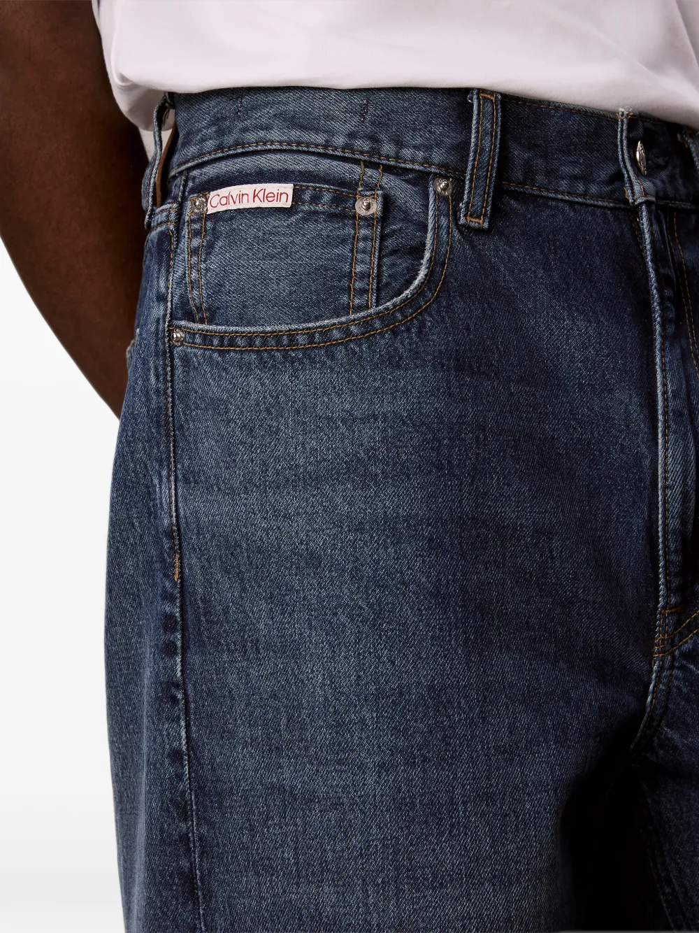 Calvin Klein Jeans met vervaagd effect en logopatch Blauw
